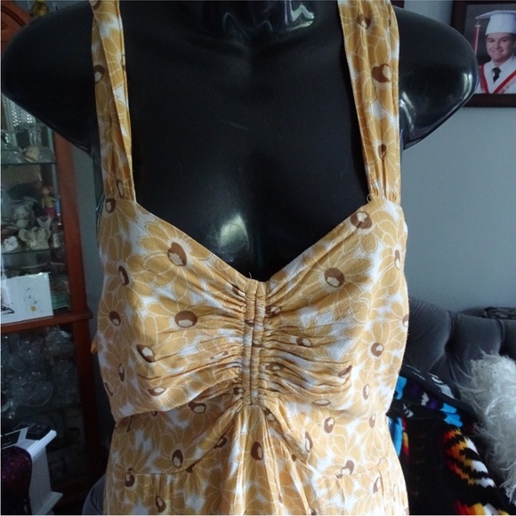 NWT FREE PEOPLE SUNFLOWER CUT OUT BACK MAXI DRESS - Picture 6 of 7